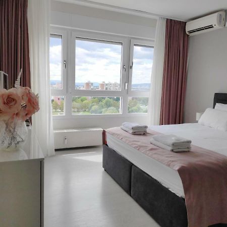 Penthouse “Sky 16” Studio Apartment Zagreb Ngoại thất bức ảnh
