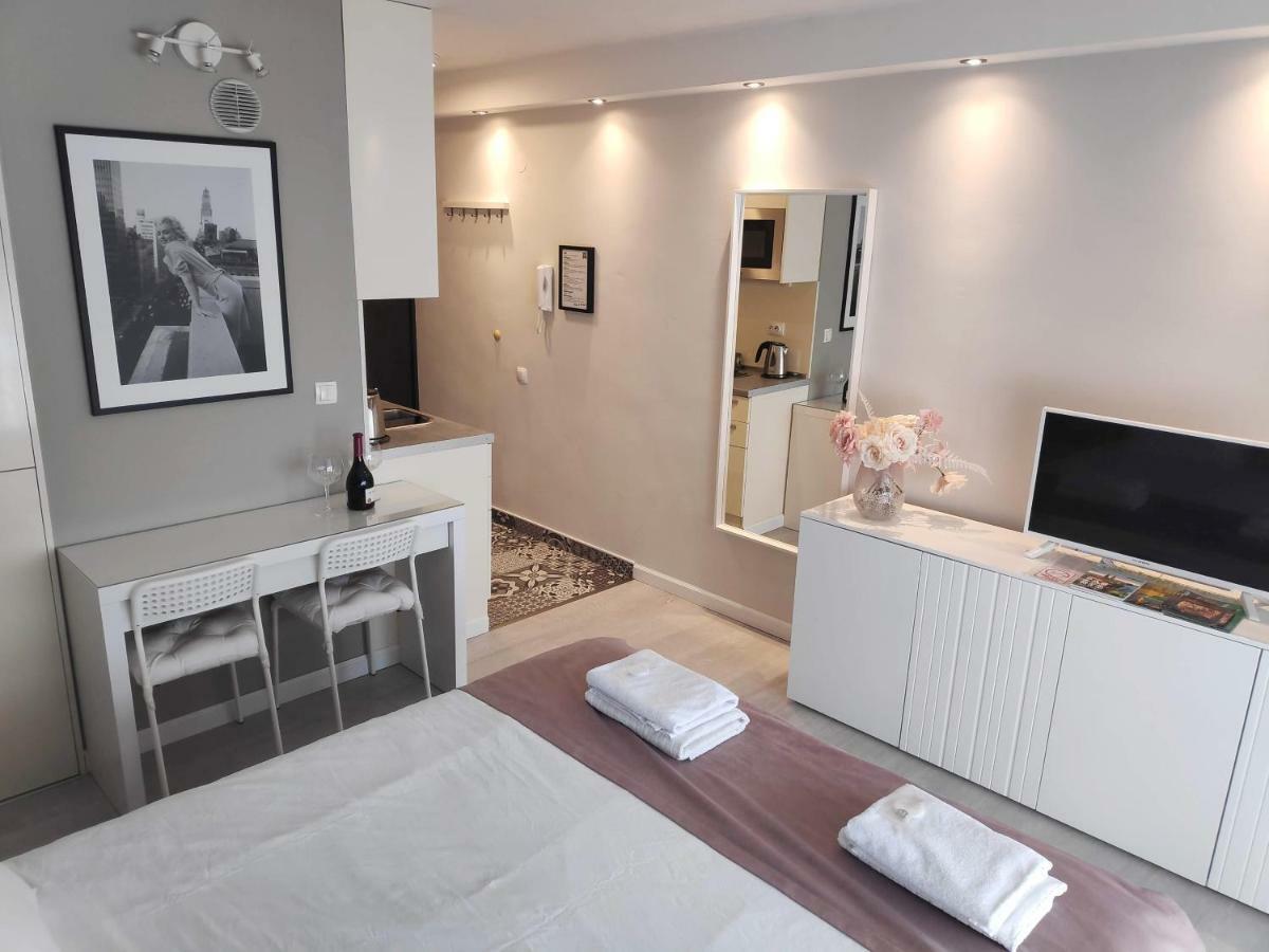 Penthouse “Sky 16” Studio Apartment Zagreb Ngoại thất bức ảnh